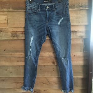 Express frayed jeans NWOT